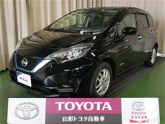 日産 ノート E-パワーX