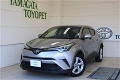 トヨタ C-HR S-T 4WD