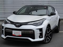 トヨタ C-HR S-T 4WD