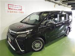 トヨタ ヴォクシー HV ZS キラメキ3