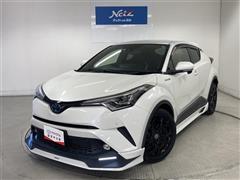 トヨタ C-HR HV Gモード ネロ