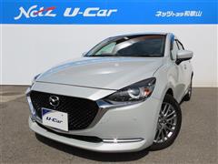 マツダ MAZDA2 15Sホワイトコンフォー