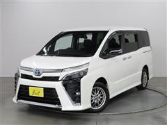 トヨタ ヴォクシー HEV ZS キラメキ3