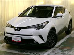 トヨタ C-HR GT 4WD