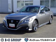 トヨタ クラウンHV 2.5RS Four